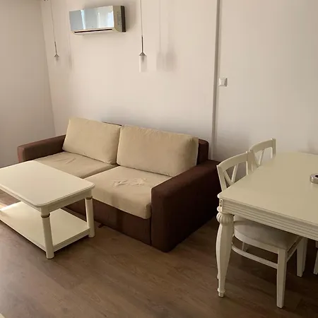 Апартаменты Penthouse Happy Moments 4 *