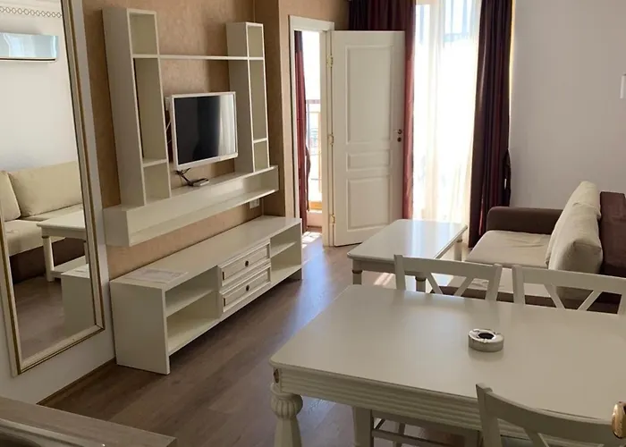 Penthouse Happy Moments 4